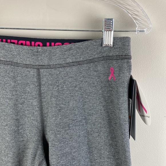 NWT New with Tags UNDER ARMOUR FAVORITE WORDMARK CAPRI WOMEN'S Size Small - Picture 5 of 16